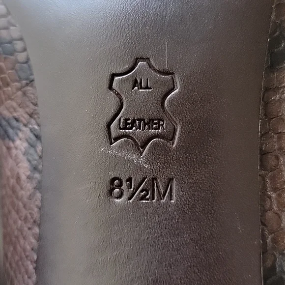 TORY BURCH Snake Print 5 inch Stiletto Heels  SZ 8.5 - Picture 9 of 12